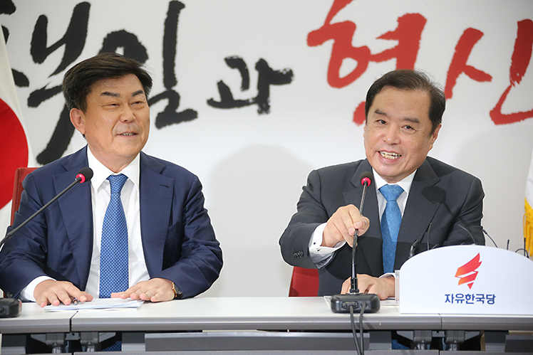 제목 노출 영역입니다 이미지