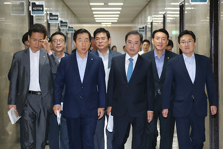 제목 노출 영역입니다 이미지