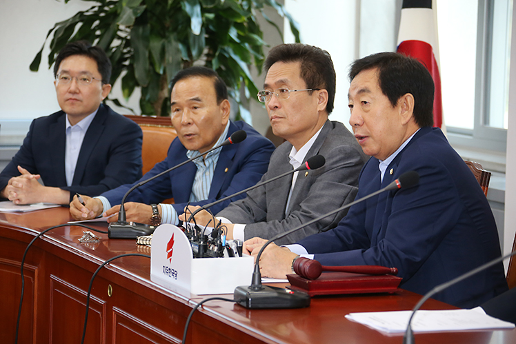 제목 노출 영역입니다 이미지