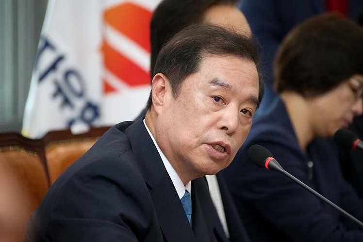 제목 노출 영역입니다 이미지