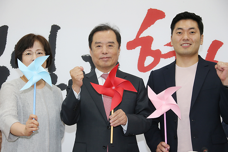 제목 노출 영역입니다 이미지