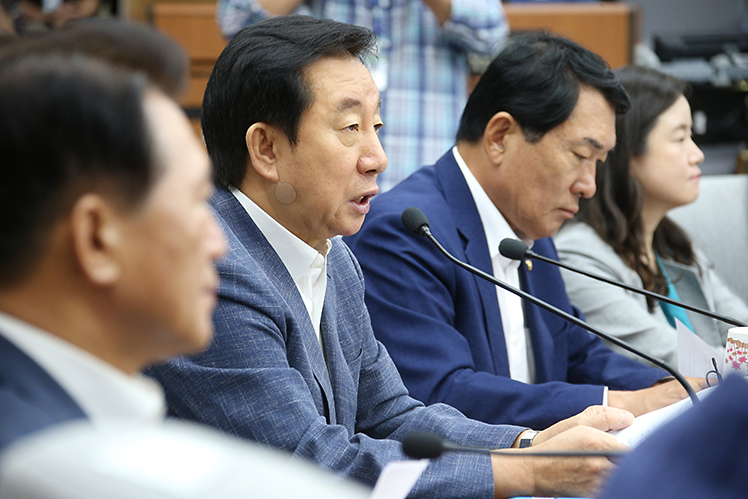 제목 노출 영역입니다 이미지