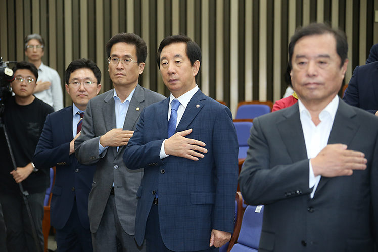 제목 노출 영역입니다 이미지