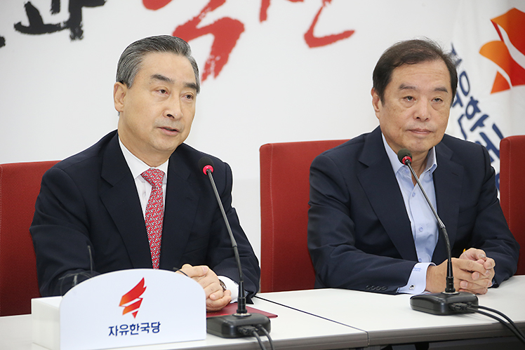 제목 노출 영역입니다 이미지
