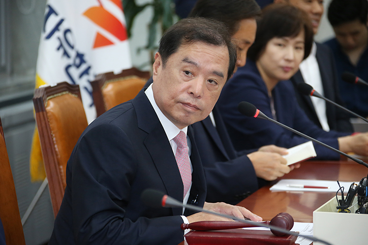 제목 노출 영역입니다 이미지