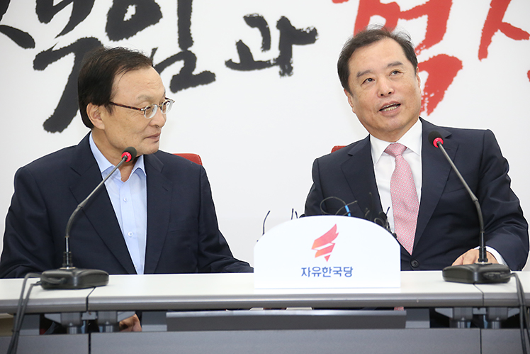 제목 노출 영역입니다 이미지