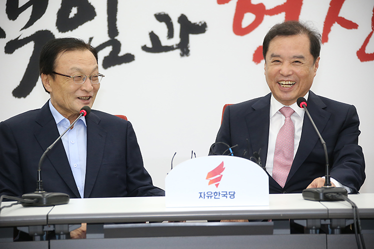 제목 노출 영역입니다 이미지