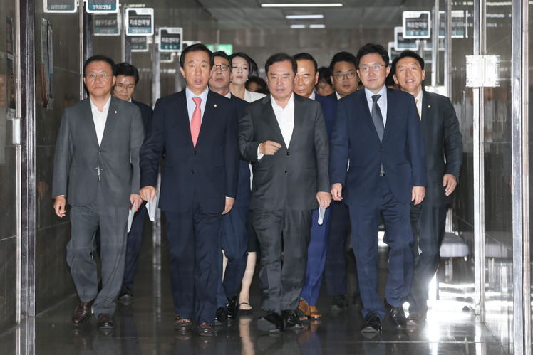 제목 노출 영역입니다 이미지