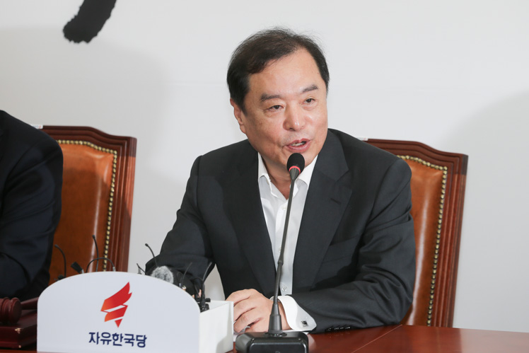제목 노출 영역입니다 이미지