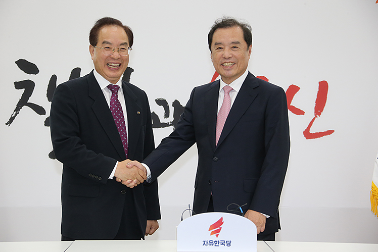 제목 노출 영역입니다 이미지