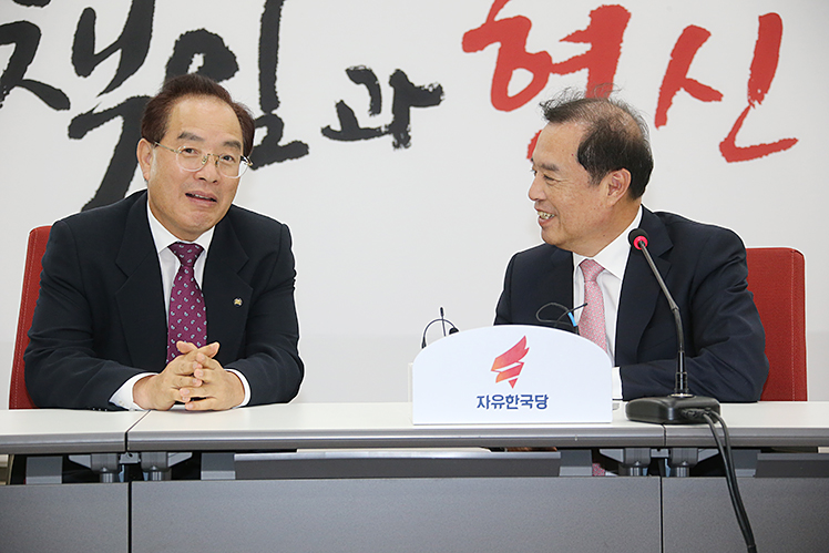 제목 노출 영역입니다 이미지