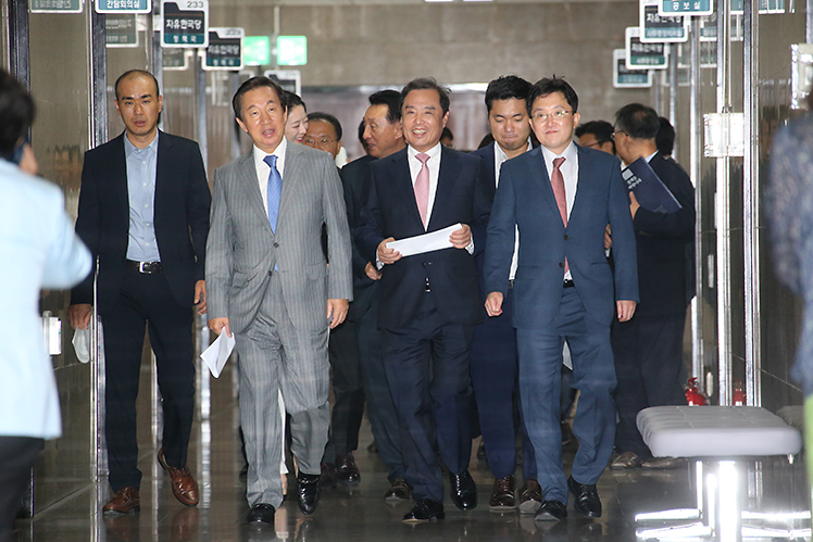 제목 노출 영역입니다 이미지