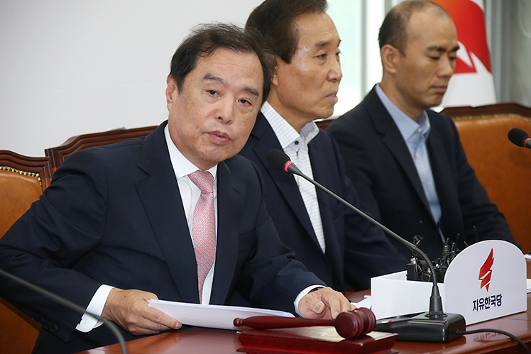 제목 노출 영역입니다 이미지