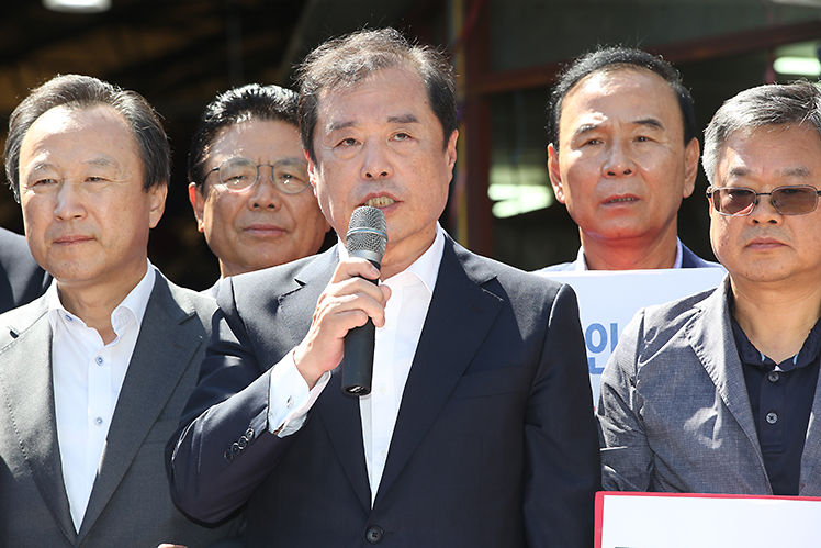 제목 노출 영역입니다 이미지