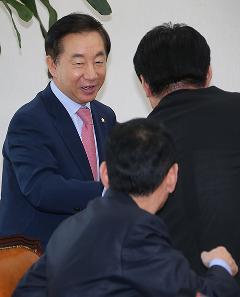 제목 노출 영역입니다 이미지