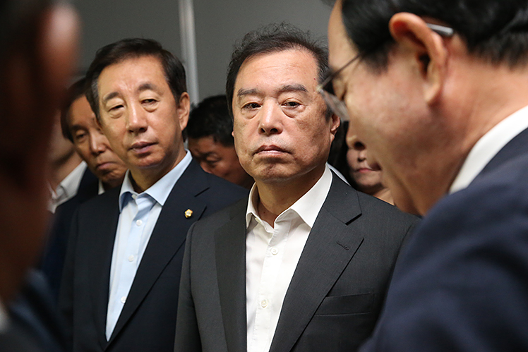 제목 노출 영역입니다 이미지