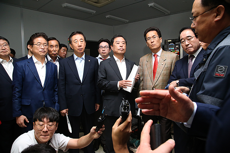 제목 노출 영역입니다 이미지