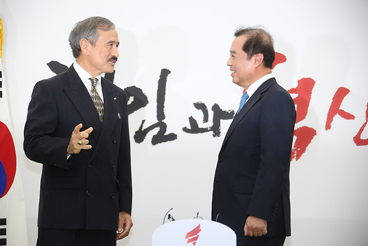 제목 노출 영역입니다 이미지