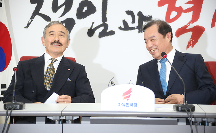 제목 노출 영역입니다 이미지