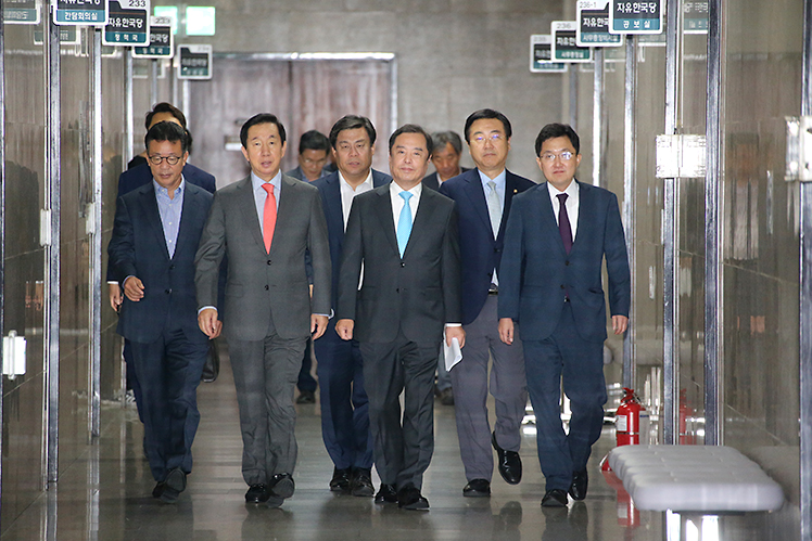 제목 노출 영역입니다 이미지