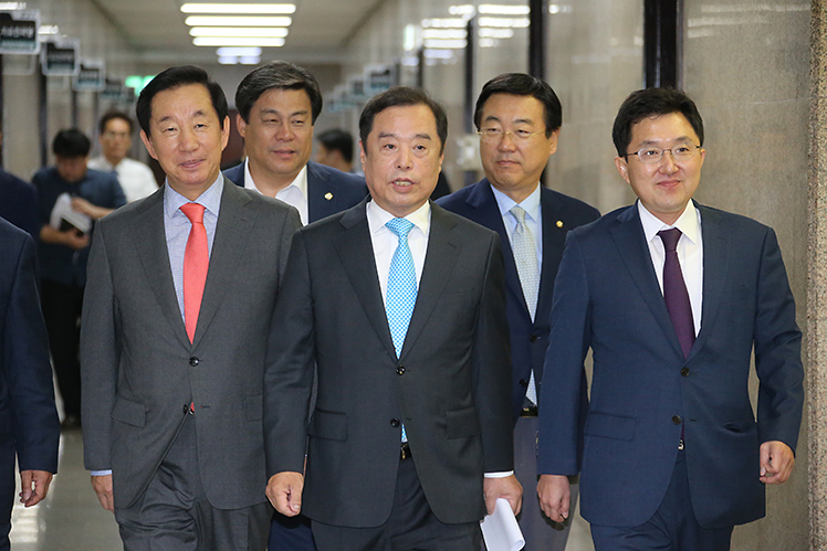 제목 노출 영역입니다 이미지