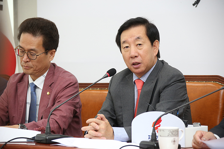 제목 노출 영역입니다 이미지