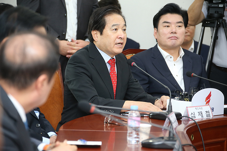 제목 노출 영역입니다 이미지