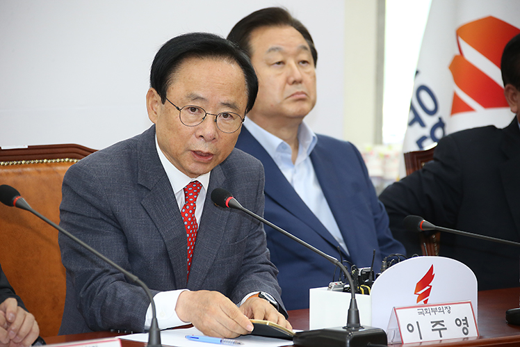 제목 노출 영역입니다 이미지