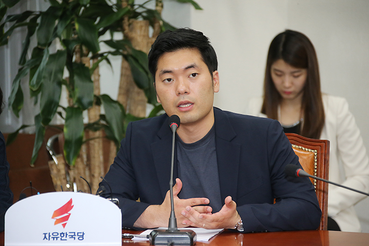 제목 노출 영역입니다 이미지