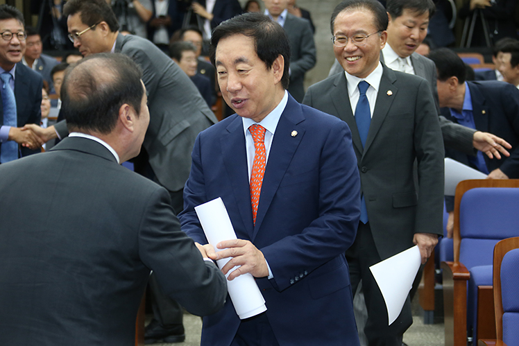 제목 노출 영역입니다 이미지
