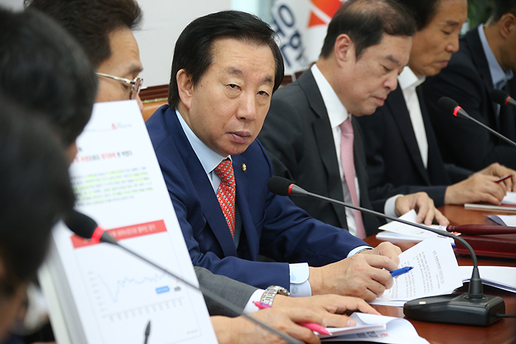 제목 노출 영역입니다 이미지