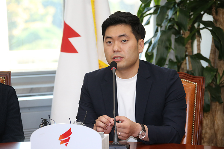 제목 노출 영역입니다 이미지