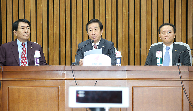 제목 노출 영역입니다 이미지