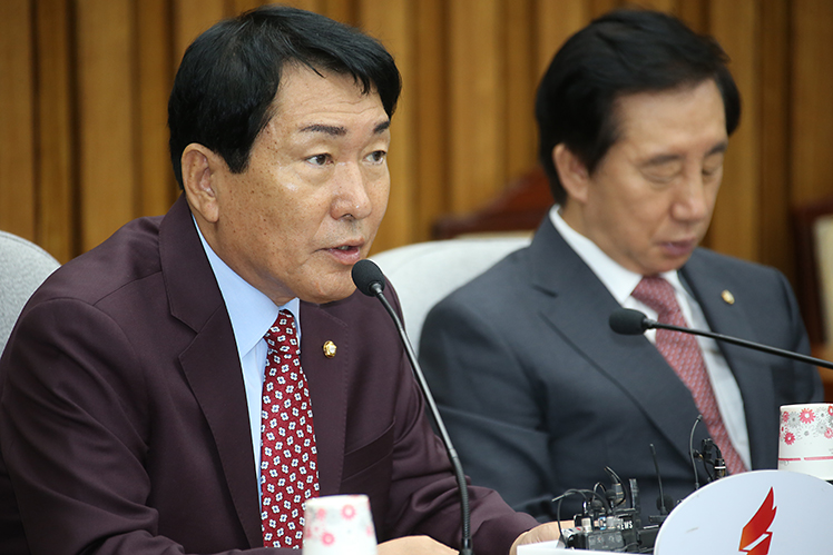 제목 노출 영역입니다 이미지