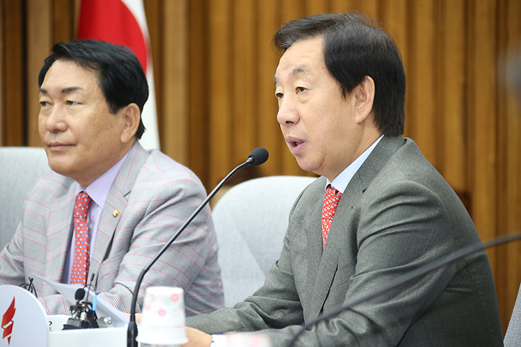 제목 노출 영역입니다 이미지