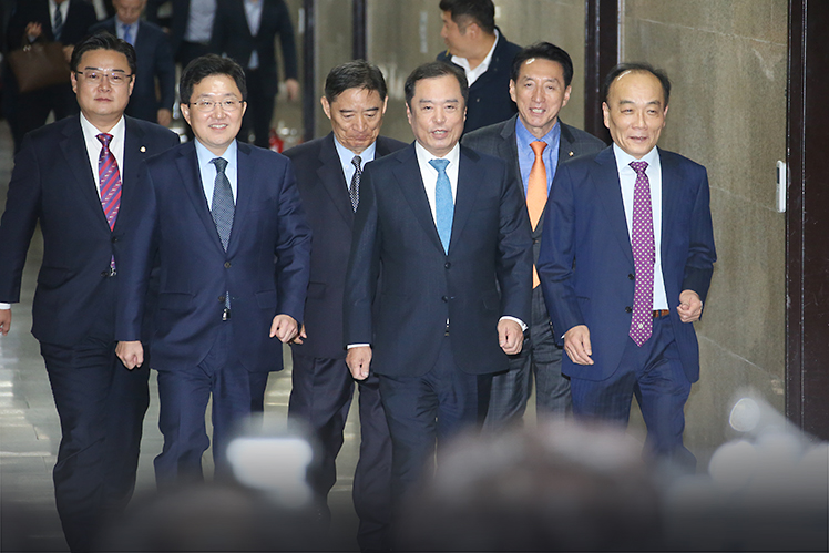 제목 노출 영역입니다 이미지