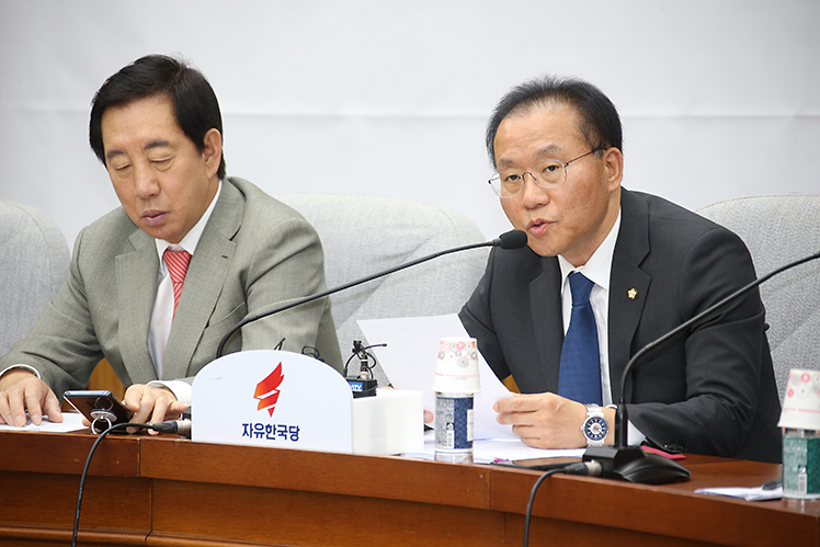 제목 노출 영역입니다 이미지
