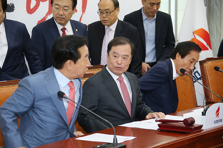 제목 노출 영역입니다 이미지