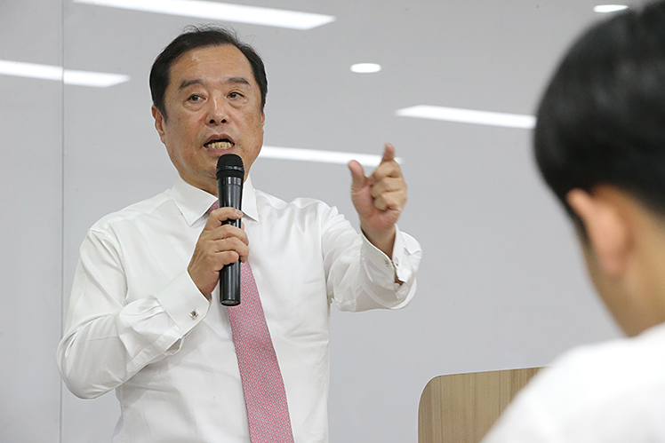 제목 노출 영역입니다 이미지