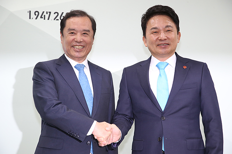 제목 노출 영역입니다 이미지
