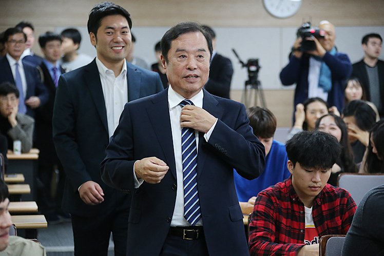 제목 노출 영역입니다 이미지