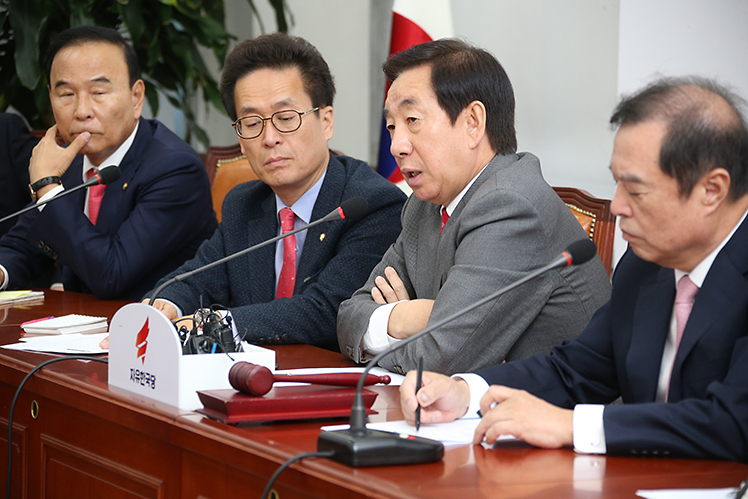 제목 노출 영역입니다 이미지