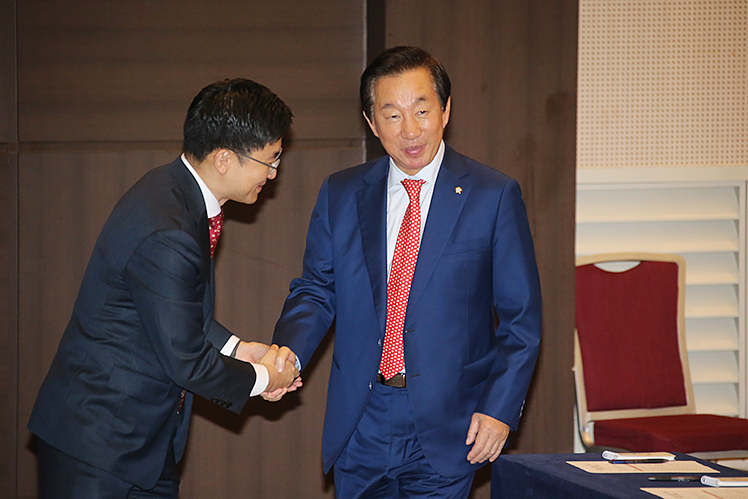 제목 노출 영역입니다 이미지