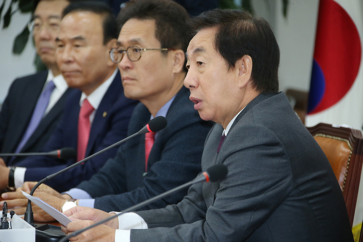 제목 노출 영역입니다 이미지