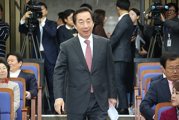 제목 노출 영역입니다 이미지