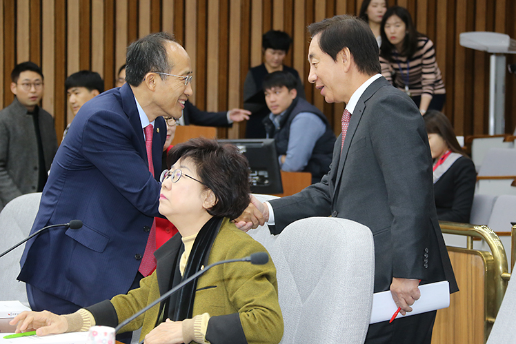 제목 노출 영역입니다 이미지