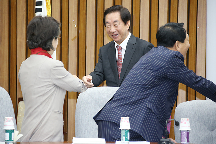 제목 노출 영역입니다 이미지