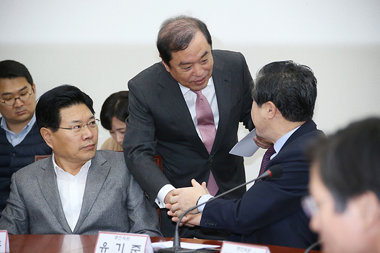 제목 노출 영역입니다 이미지