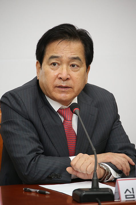 제목 노출 영역입니다 이미지