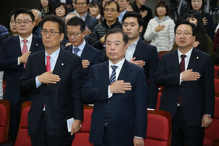 제목 노출 영역입니다 이미지